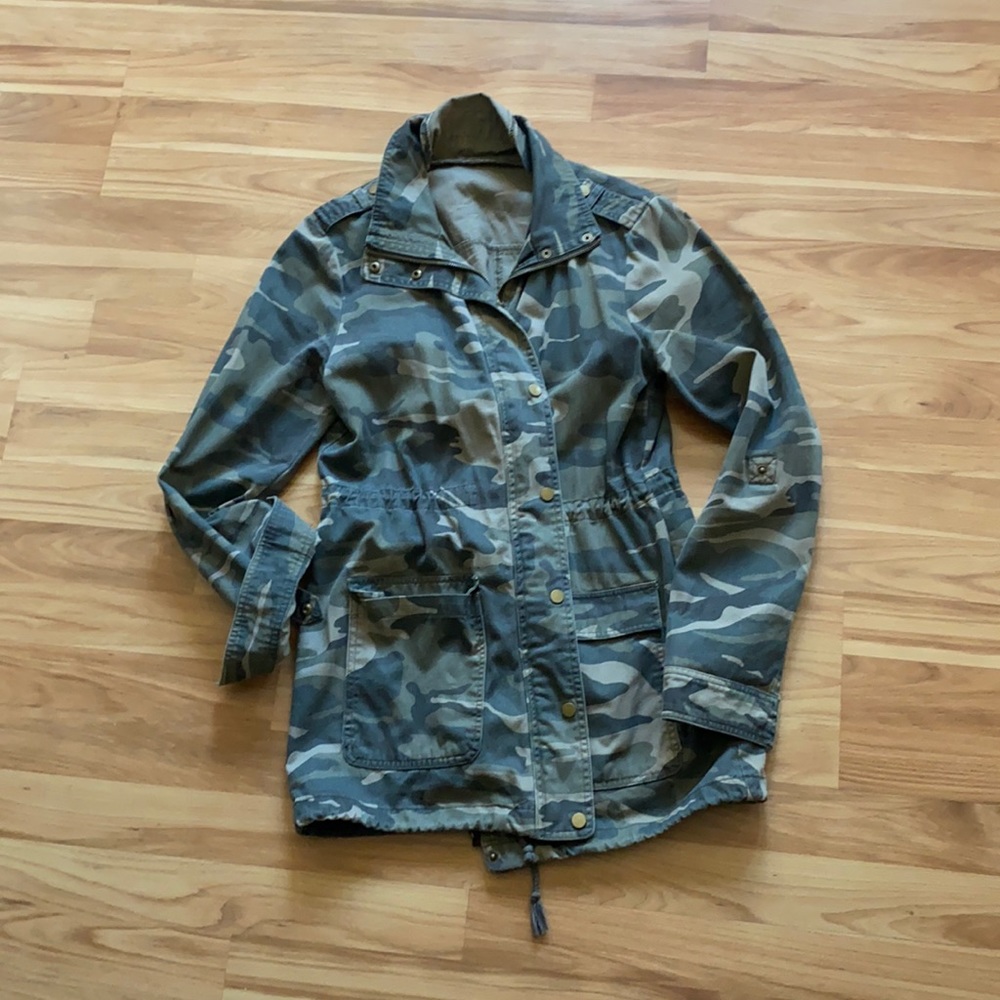Signature Studio Camo jacket size S